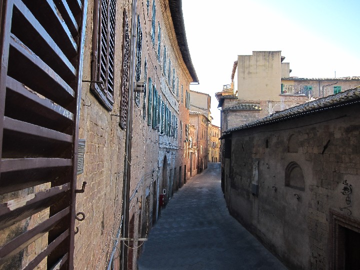 009_View_from_apt_Siena_ver2_2010-08-01_IMG_7303